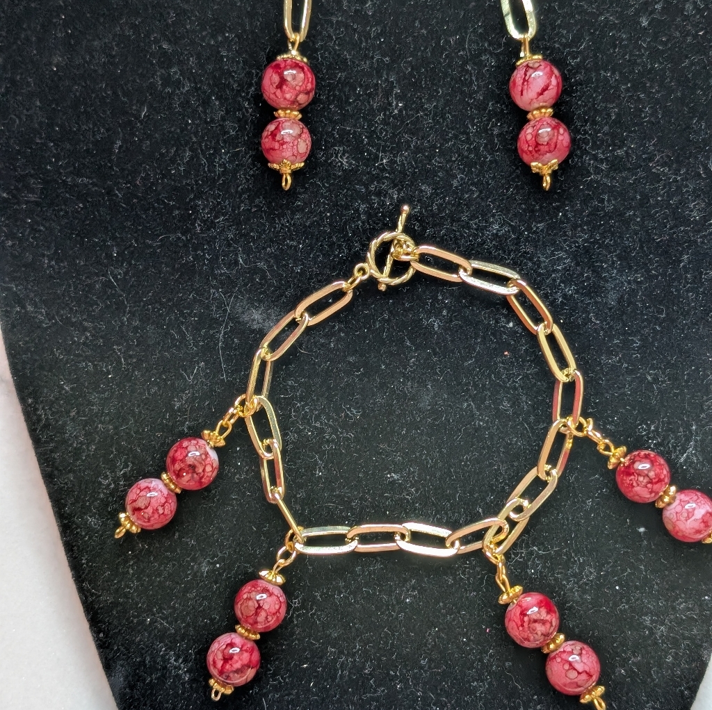 Handcrafted Gold Tone And Red Dragon Vein Beaded Jewelry Set 22$